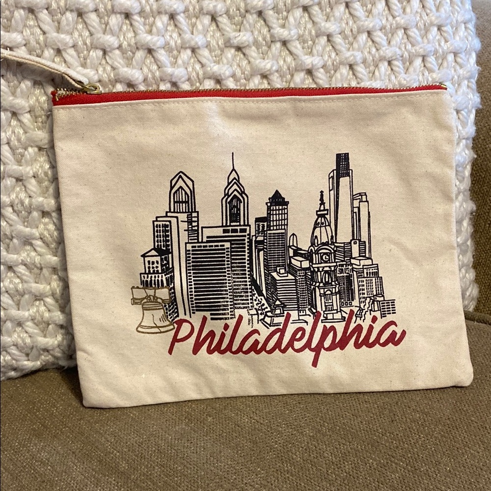 Philadelphia Skyline Canvas Pouch